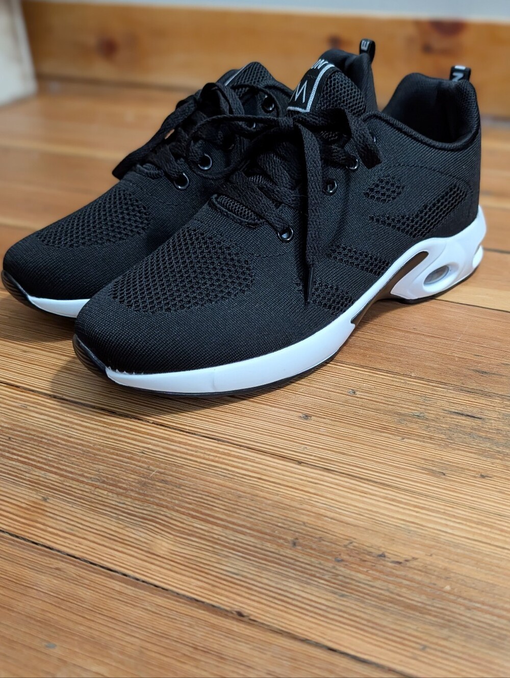 Women's s Black Athletic Knit Sneakers - Lightweight Comfort NWOT